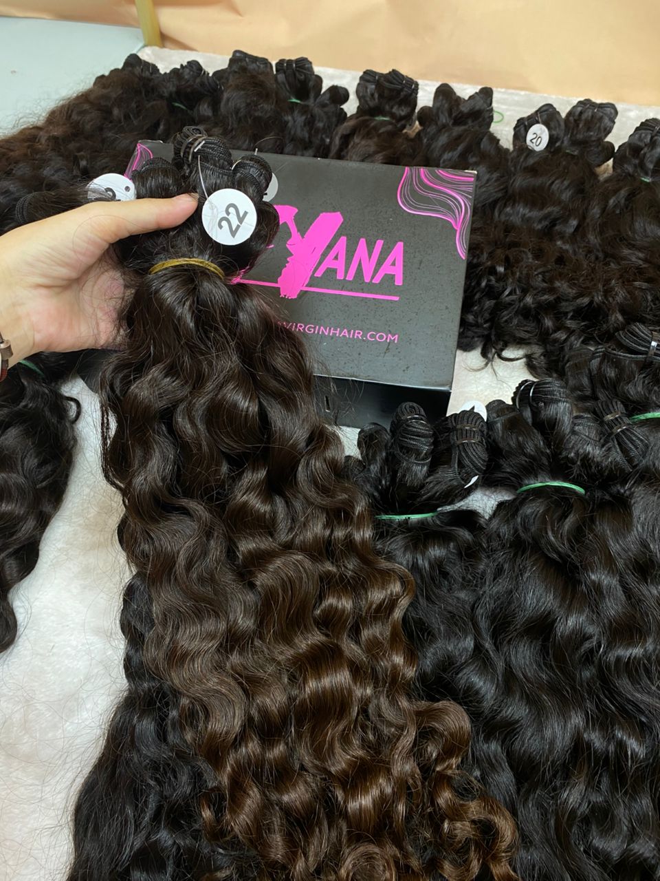 Unprocessed Raw Indian Curly Hair Bundles From One Donor