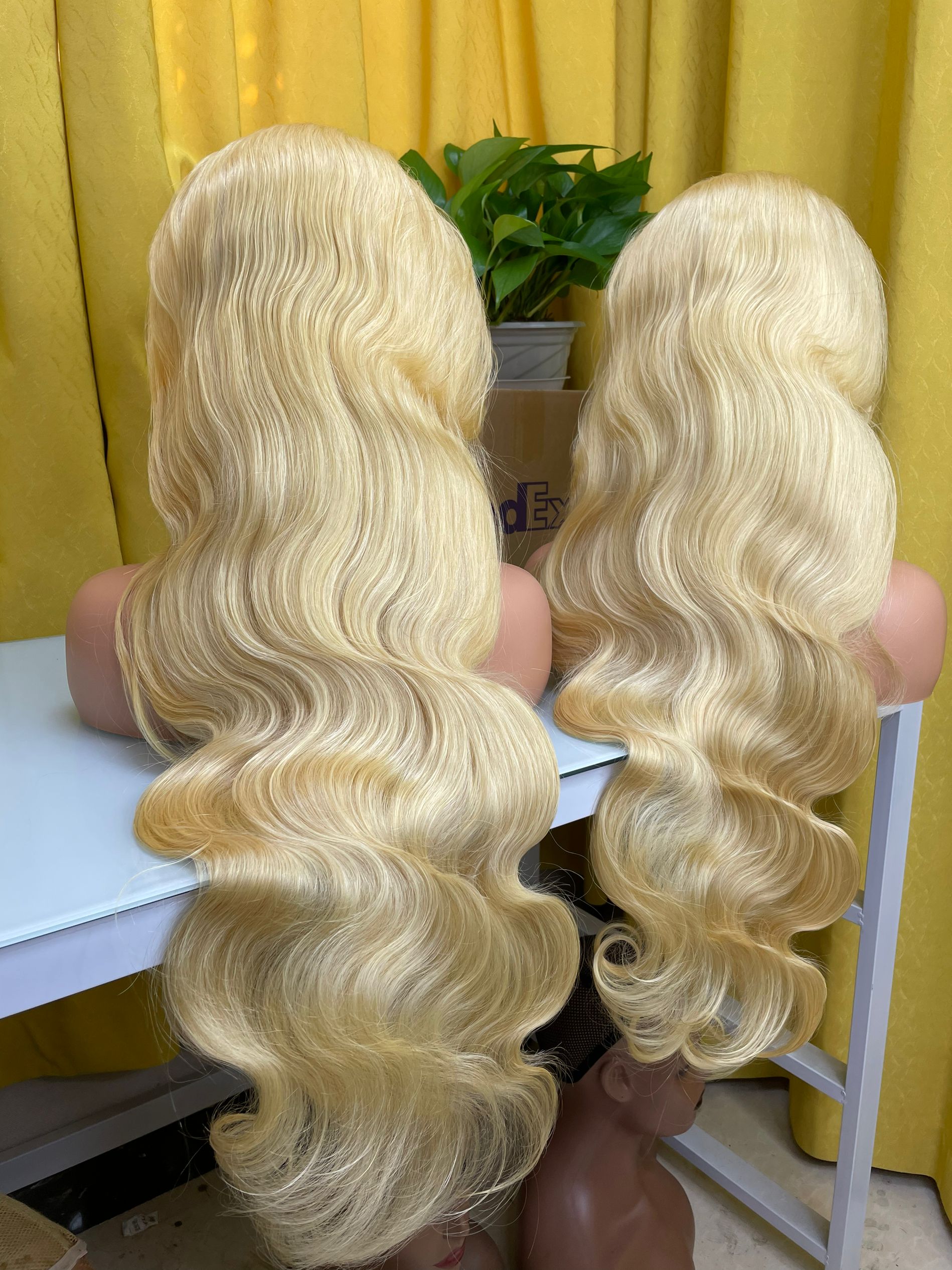 613 wavy wig