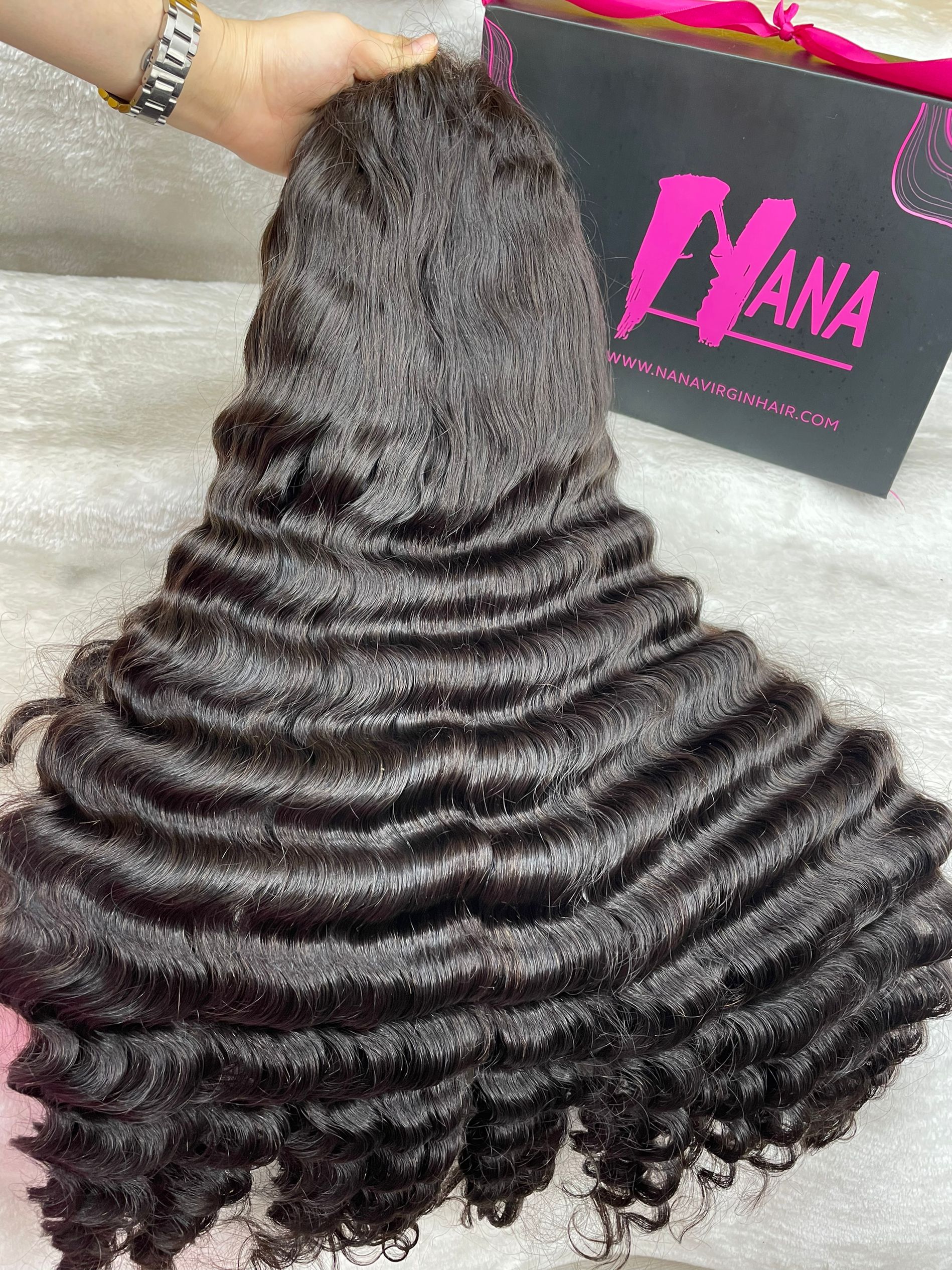 loose deep wave wig