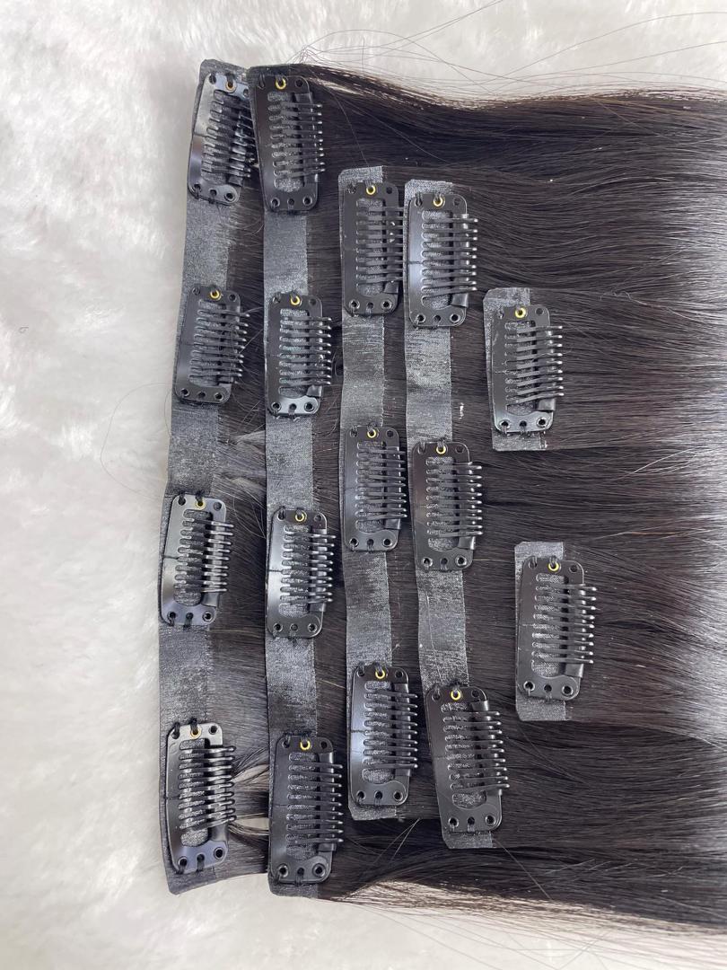 straight Clip in hair