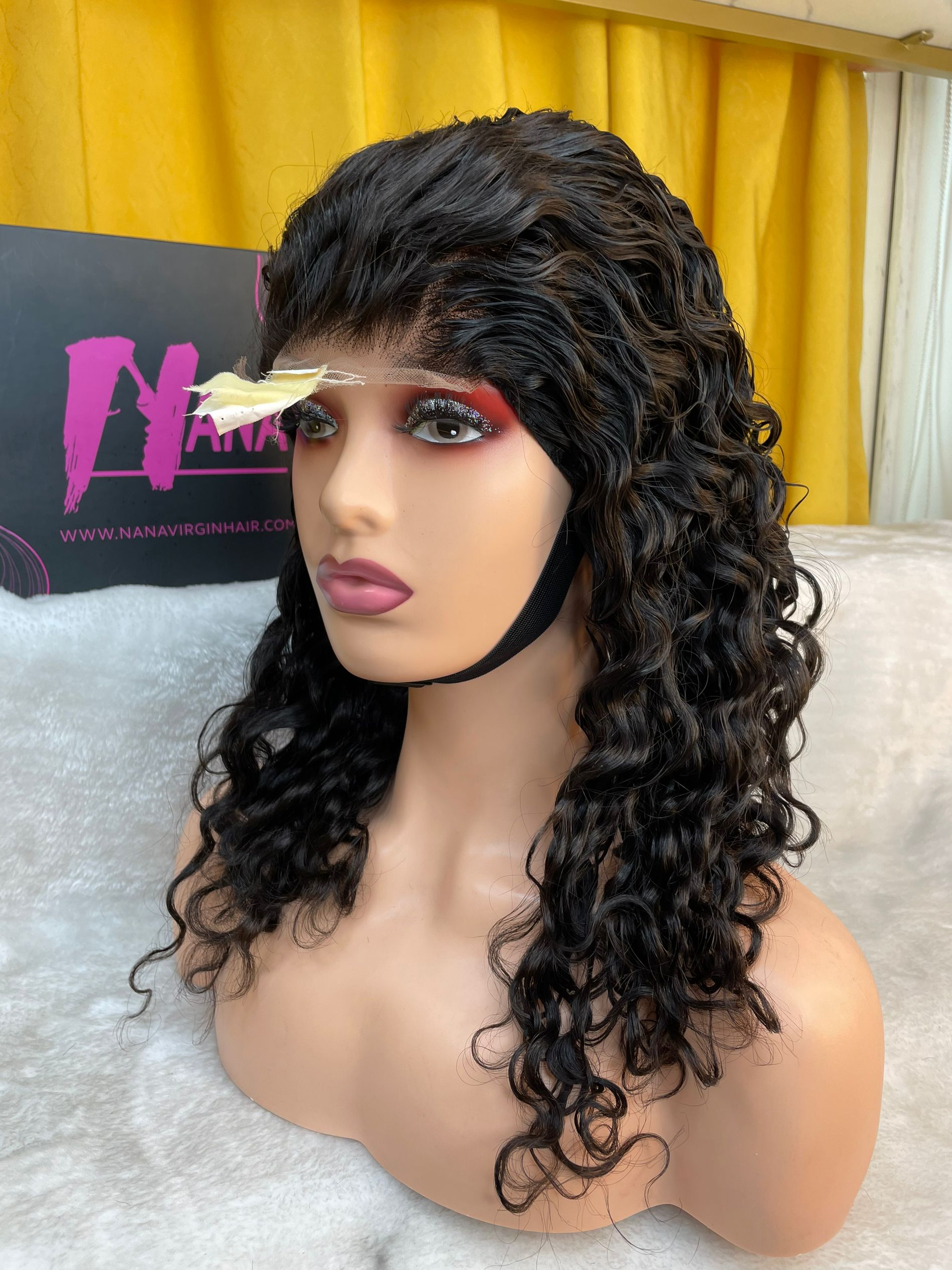 Soft and Defined Wet Wavy Texture
